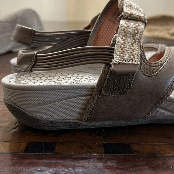 Baretraps women’s size 11 sandals - Picture 6 of 6